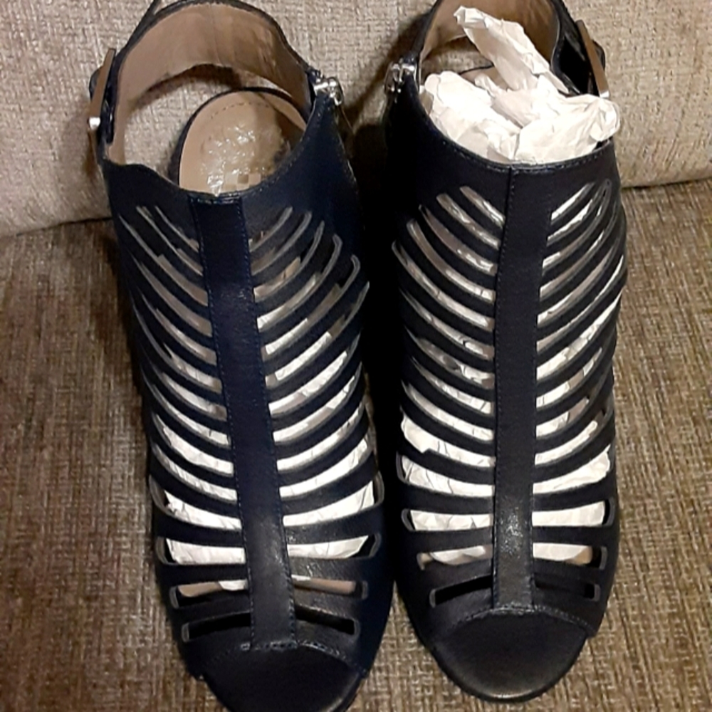 Vince Camuto Navy Heels